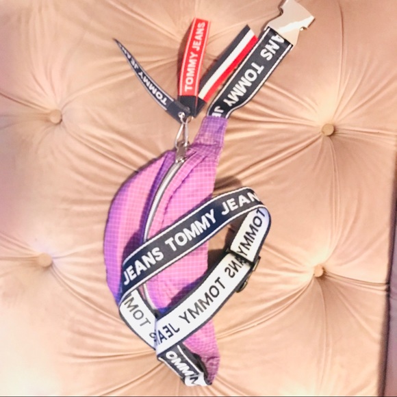 Tommy Jeans Bum Bag - Violet - Picture 2 of 3